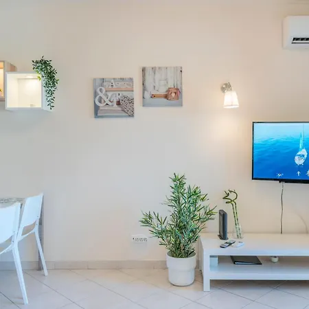 Apartamento One Bed Amazing Sunset With Garage , Pool & Lift, Center Algarve *