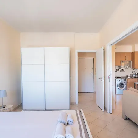 Appartement One Bed Amazing Sunset With Garage , Pool & Lift, Center Algarve Alcantarilha