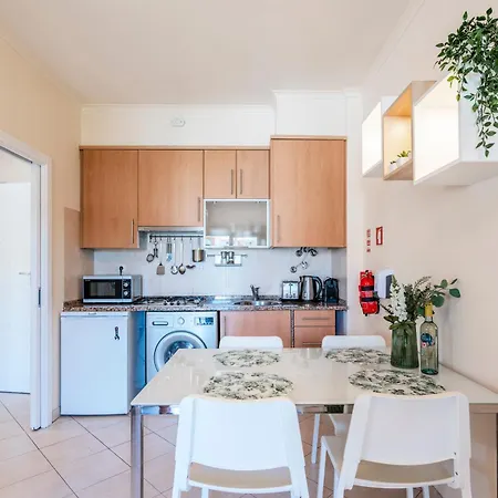 One Bed Amazing Sunset With Garage , Pool & Lift, Center Algarve Apartamento Alcantarilha